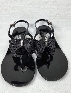Salvatore Ferragamo Vara Bow Women's Flat Jelly Thongs Sandals Black Sz 8